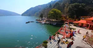 Delhi to Nainital by Tempo Traveller