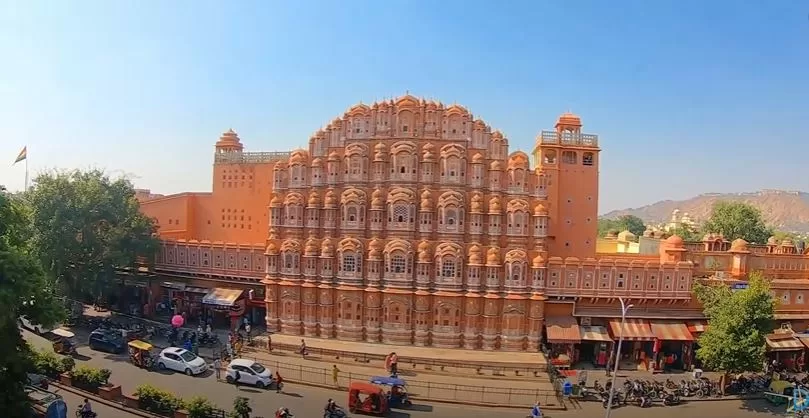 Jaipur Tourist Places by tempo traveller jpg