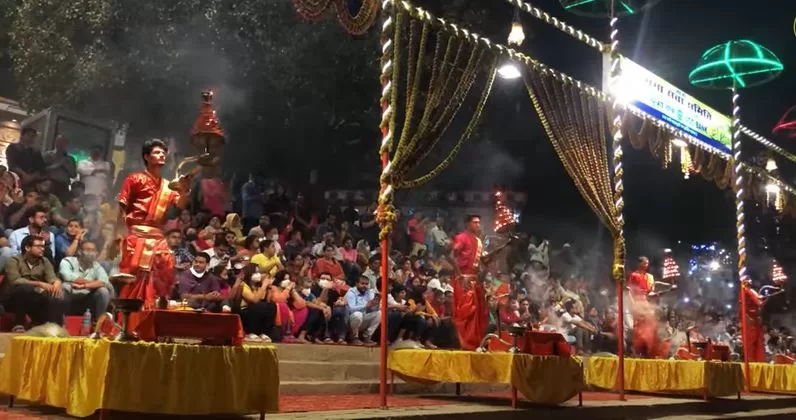 Varanasi aarti ganga ghat tour 1 jpg