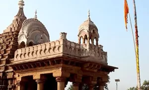 Varanasi kaali Mandir tour with tempo traveller