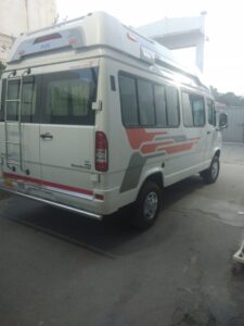 hire 15 seater tempo traveller delhi