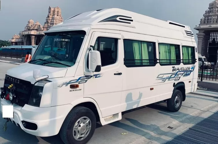 13 seater tempo traveller