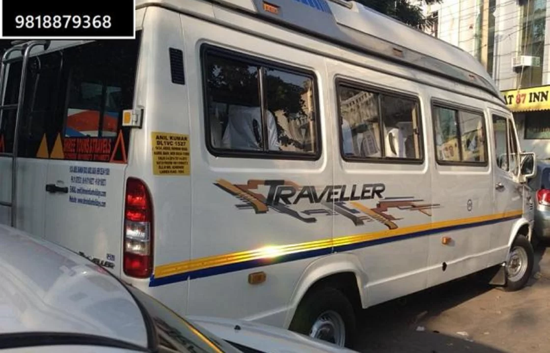 15 seater tempo traveller in delhi