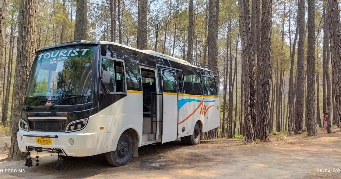 27 Seater volvo bus