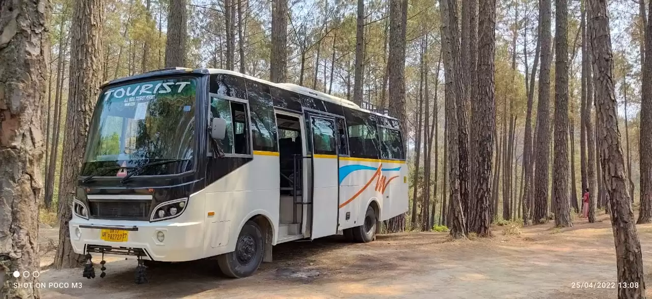 27 Seater volvo bus