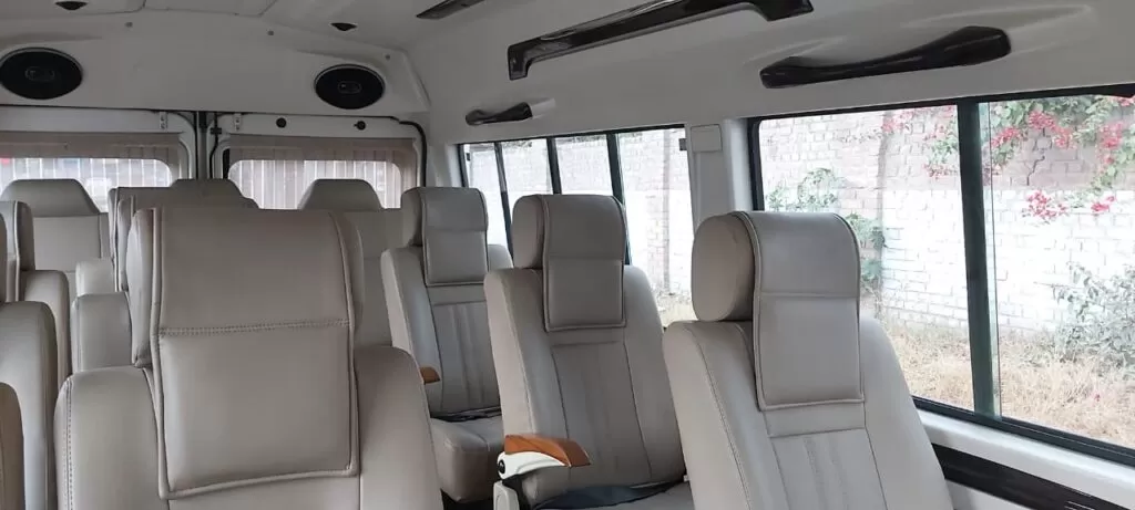 Luxury 9 Seater for rent