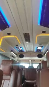 tempo traveller 12 seater