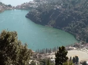 nainital by tempo traveller