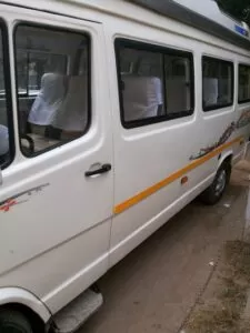 delhi tempo traveller