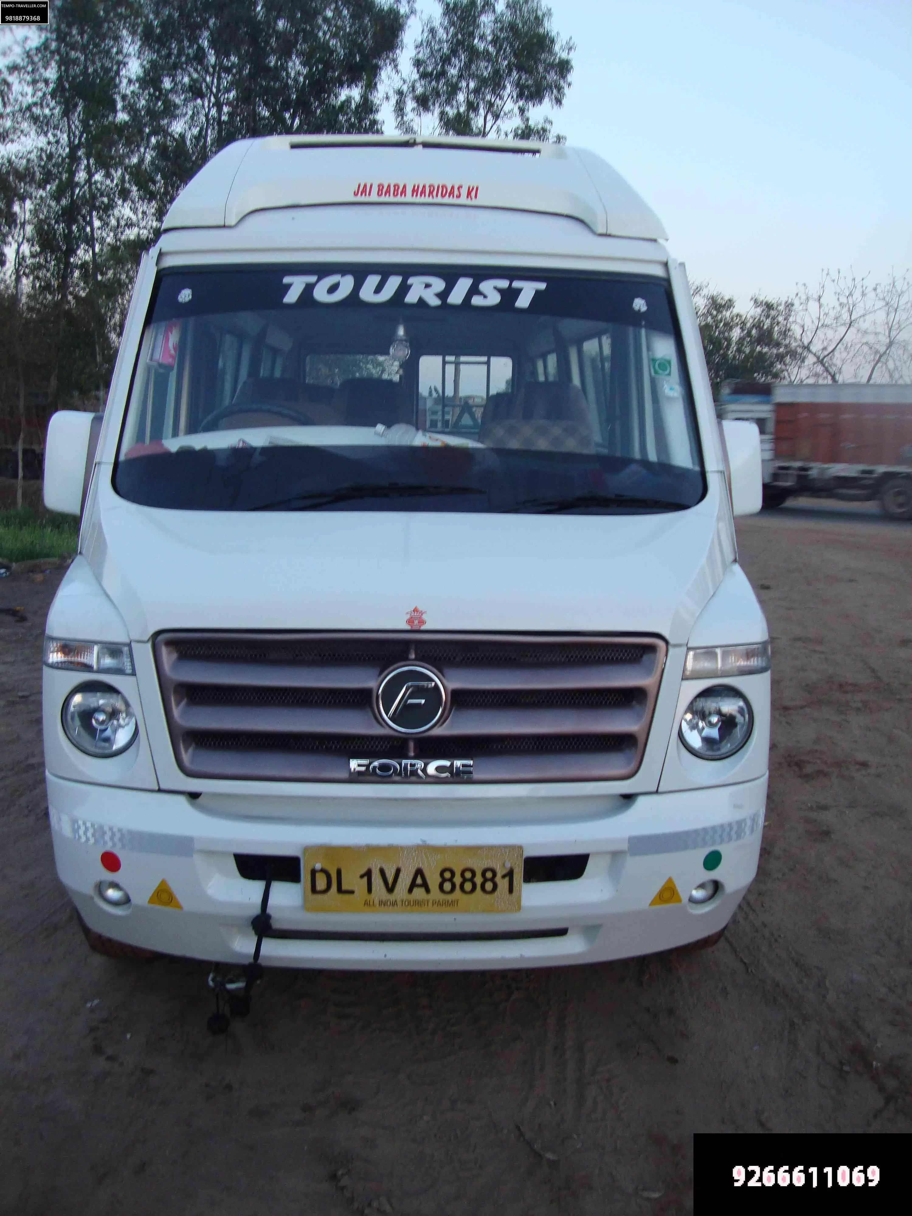 12 seater tempo traveller in faridabad